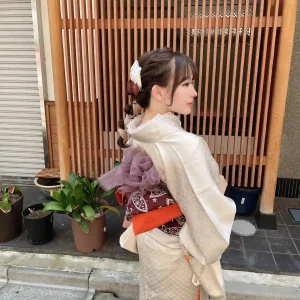 かわいい着物をトレンドアイテムと合わせてレンタル