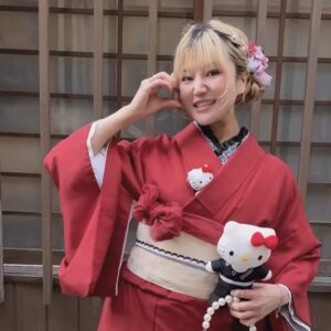 浅草和楽のおすすめキティちゃん風コーデ