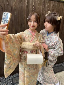 東京でアンティーク着物をレンタルした女性