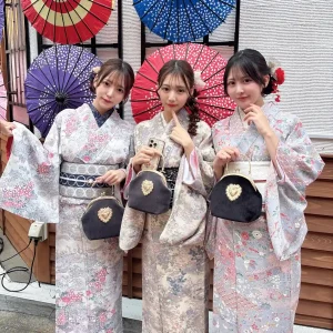 京都のグループ着物レンタル料金相場とレトロコーディネート例