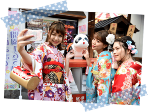振袖女性と浅草花やしき