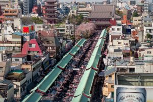 仲見世と浅草寺