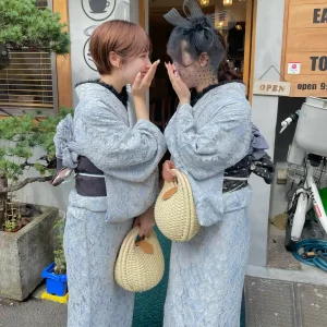 鎌倉の着物レンタル和楽｜学割プランで定番のレース着物を大人かわいくコーディネート。おしゃれでかわいい着物を鎌倉で安くレンタル可能です。