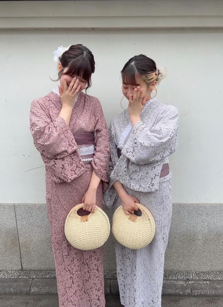 大人ガーリーレース浴衣